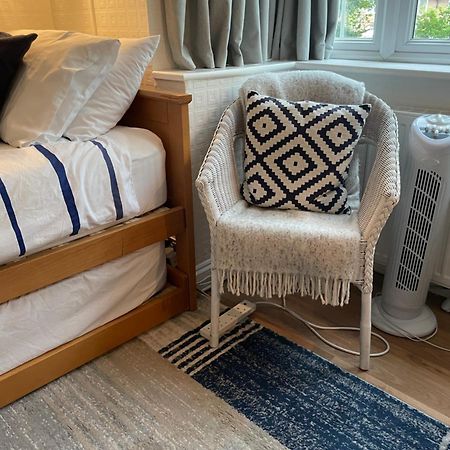 Squirrel House B&B High Wycombe Esterno foto